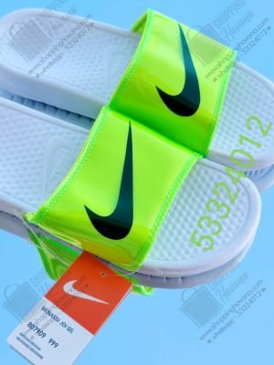 Chancletas Nike benasi