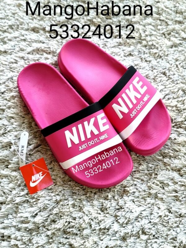 CHANCLETAS NIKE ROSADA