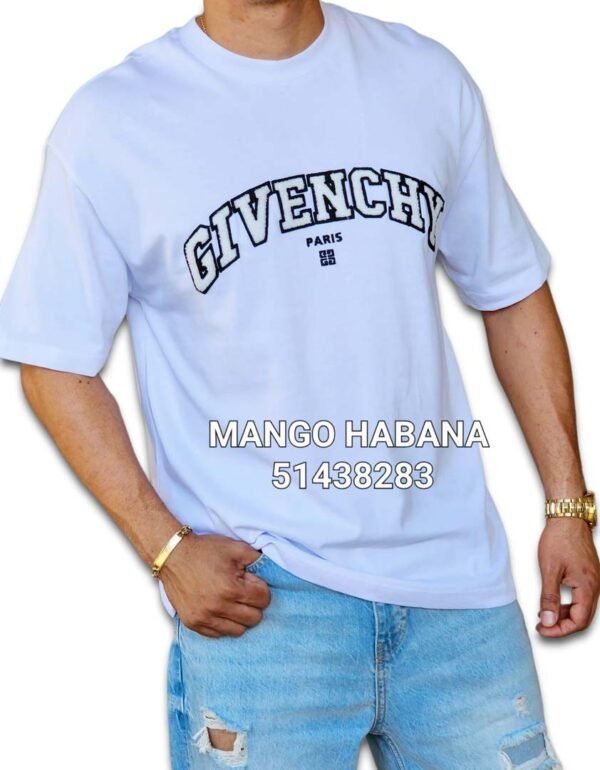 Pullover Givenchy Blanco con letrero