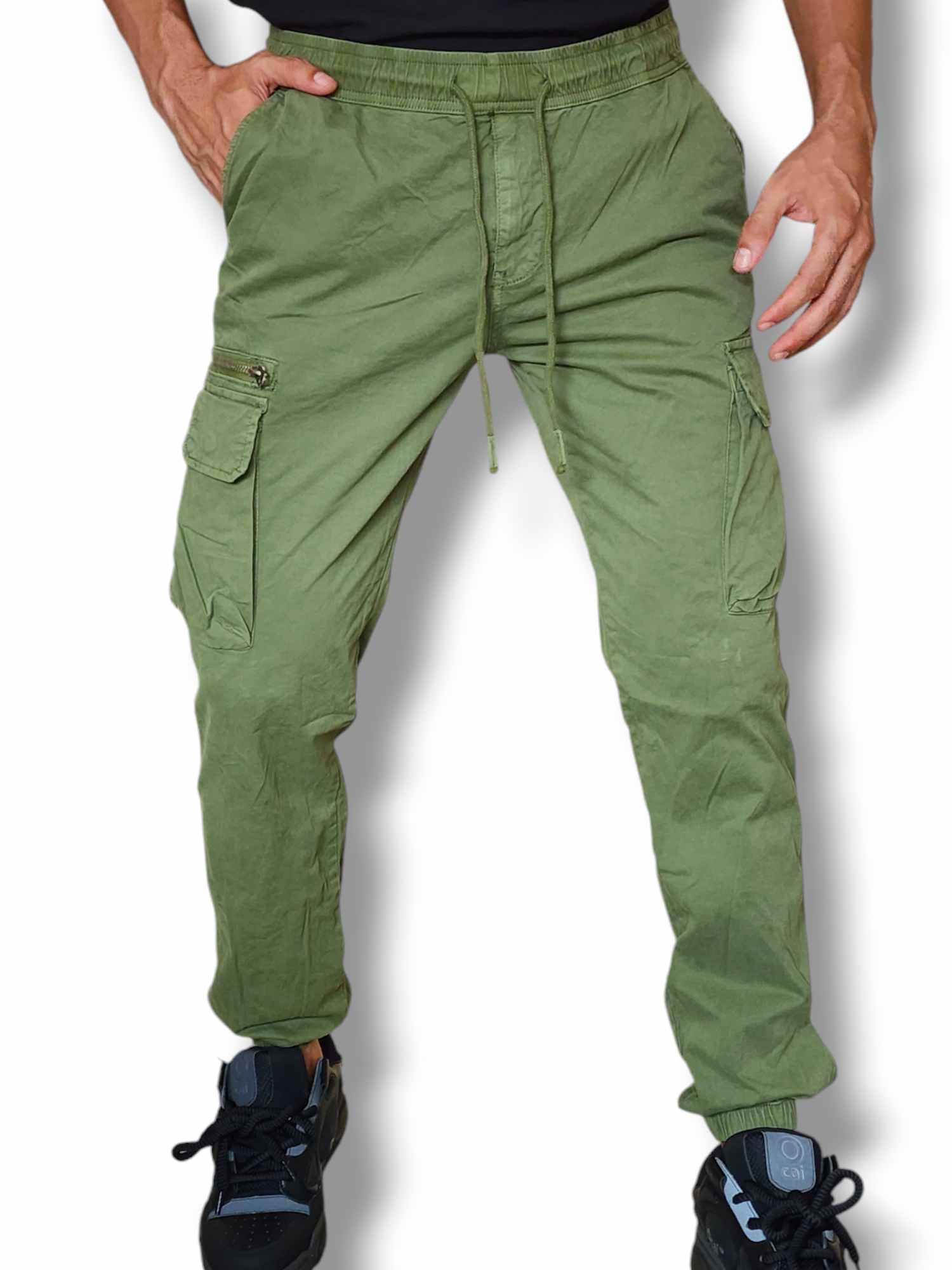 JOGGER VERDE OLIVO 4PUERTAS