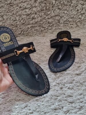 SANDALIAS VERSACE NEGRAS SVCNG