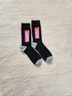 MEDIAS LARGAS NEGRAS MARVEL EN ROJO MRN