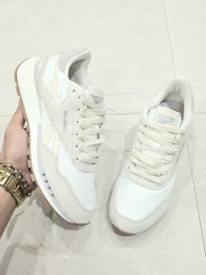 TENIS BEIGE REEBOK TNBE4