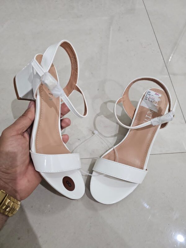 TACONES BLANCOS TCN8