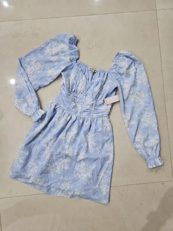VESTIDO AZUL CON FLORES BLANCAS VTD51