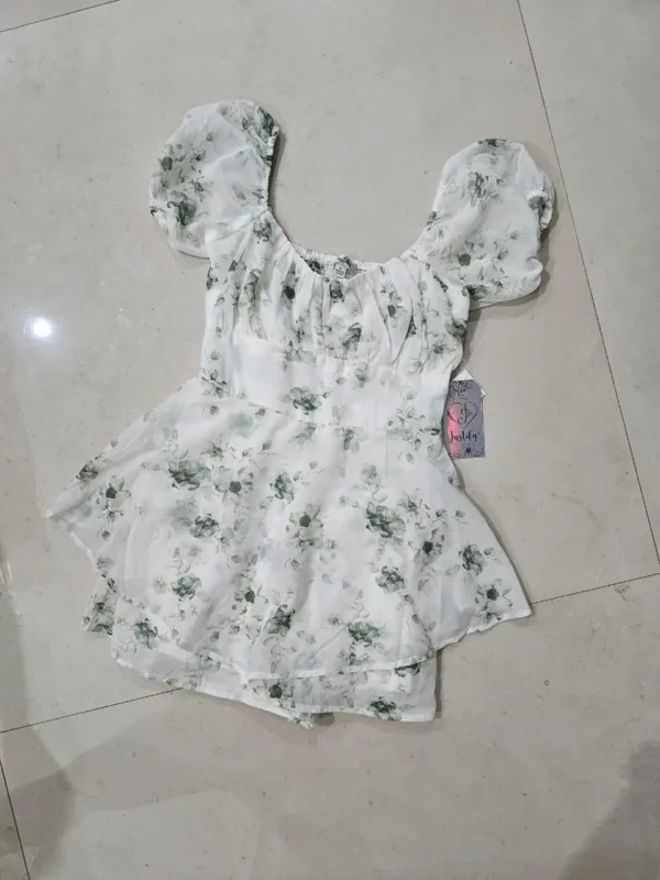 VESTIDO BLANCO CON FLORES VERDES VTD52