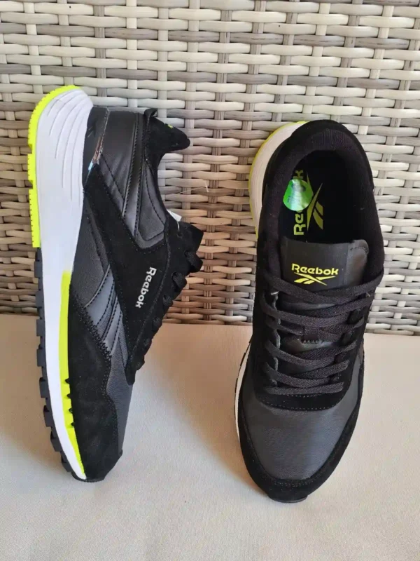 TENIS NEGROS REEBOK TN5