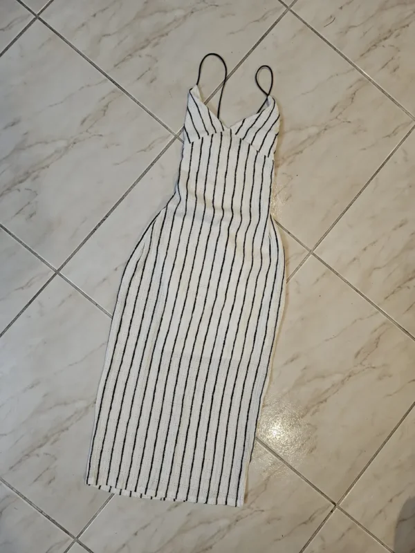 VESTIDO BLACO DE RAYAS VTD75