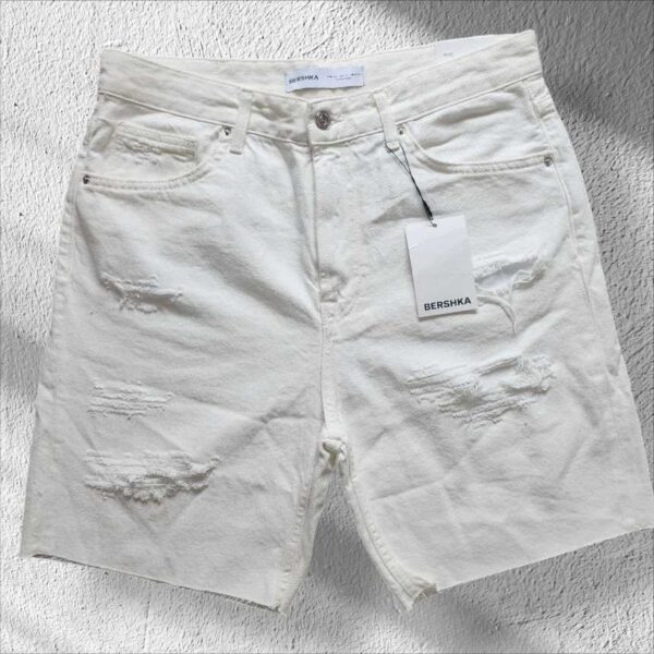 BERMUDA BERSHKA BLANCA BBKHB
