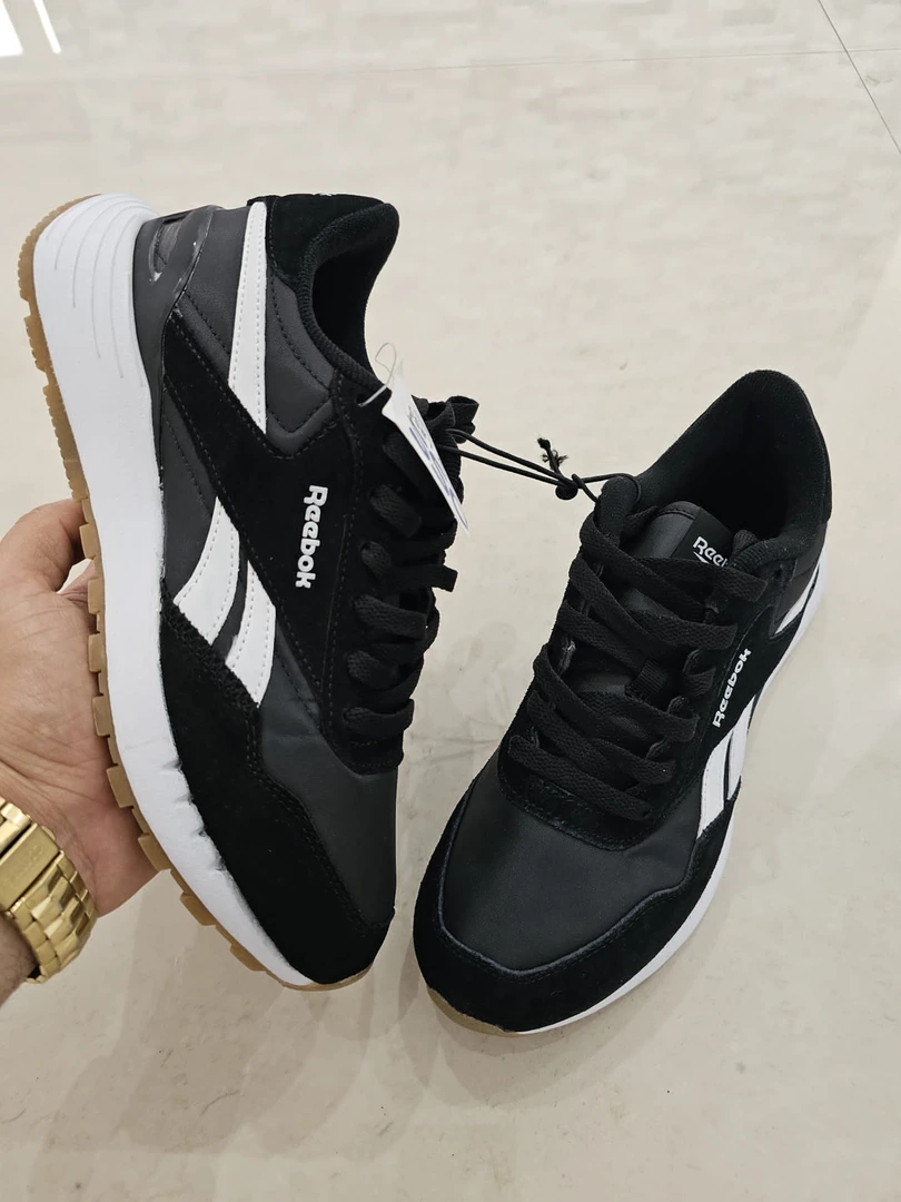 TENIS REEBOK NEGROS TN24