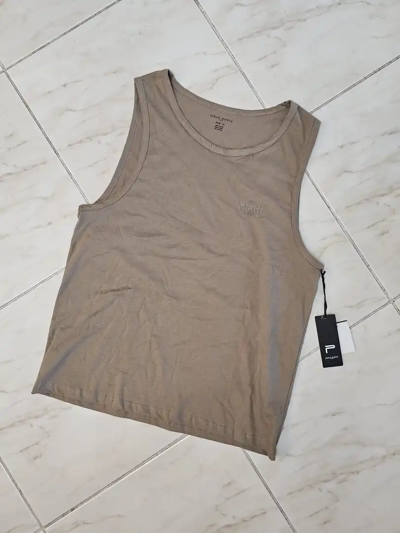 CAMISETA MARRÓN CMST23
