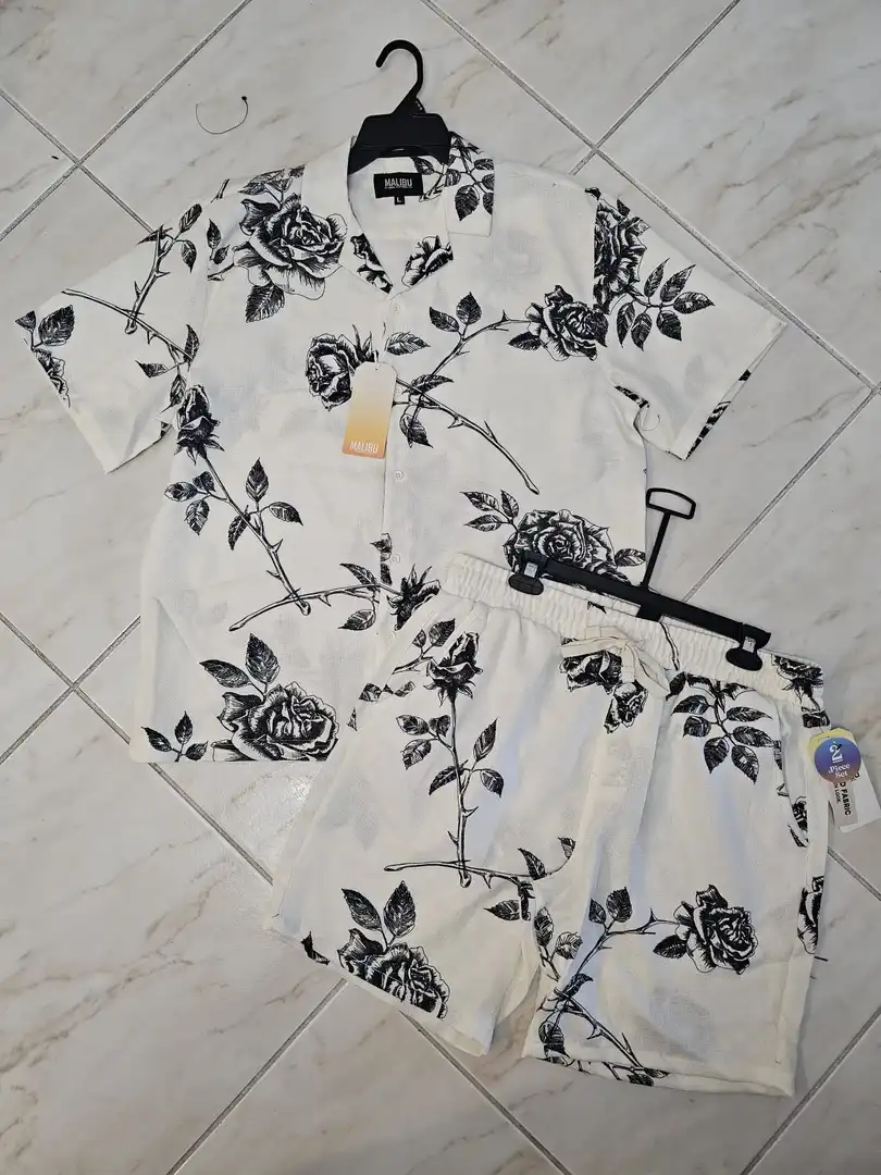 CONJUNTO BLANCO ESTAMPADO DE HOMBRE CJT4