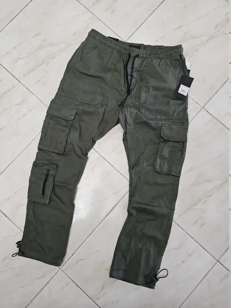 JOGGER VERDE JGG8