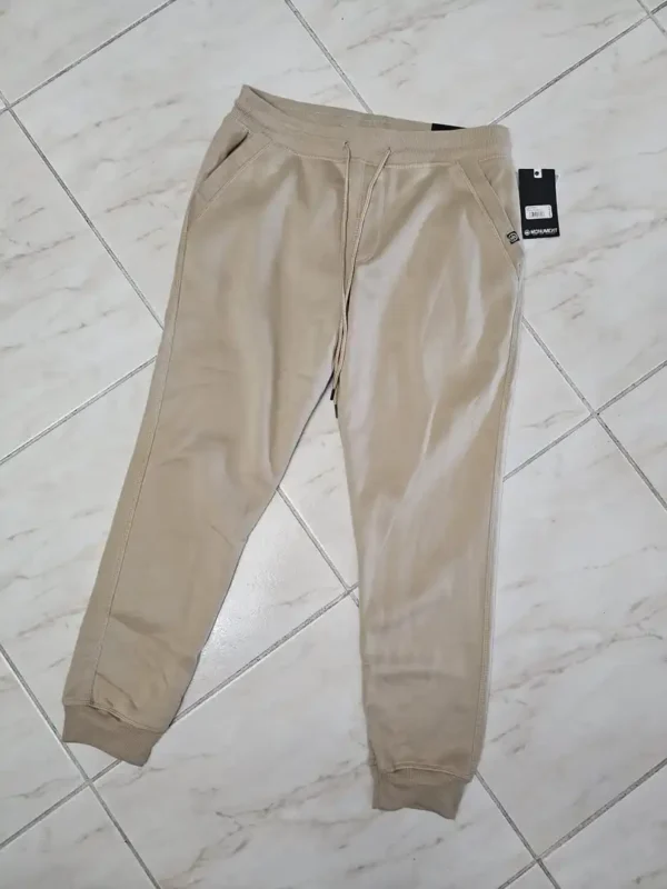 MONO DE HOMBRE BEIGE MN16