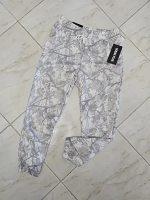 MONO ESTAMPADO DE HOMBRE MN17