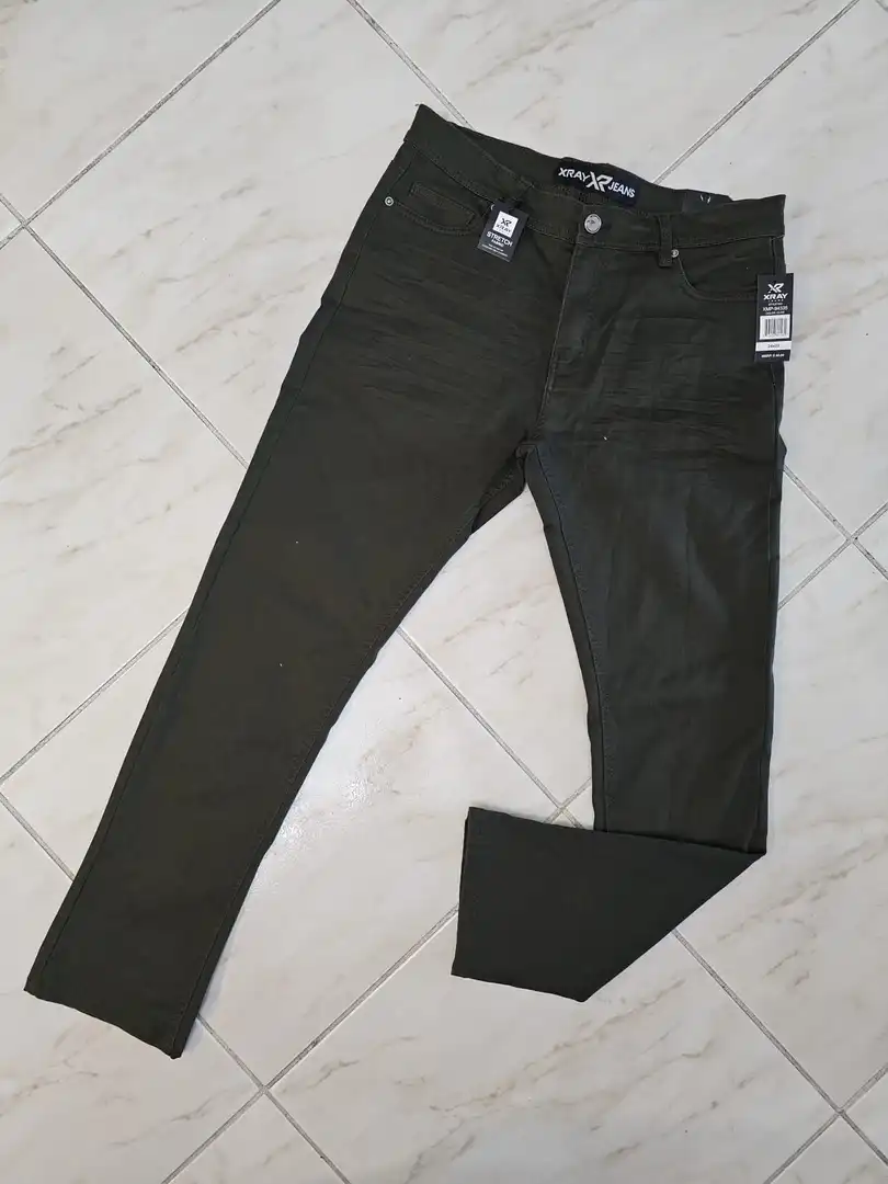 PANTALÓN NEGRO DE HOMBRE PTN55