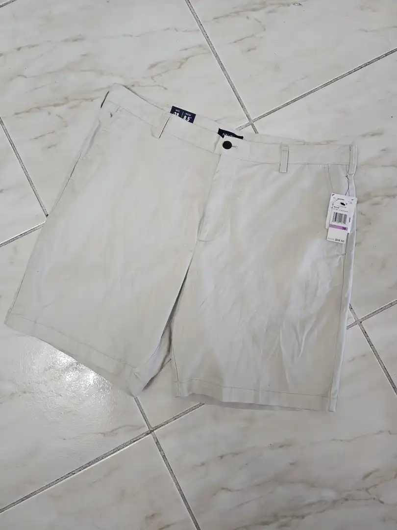 SHORT BEIGE DE HOMBRE SHT74