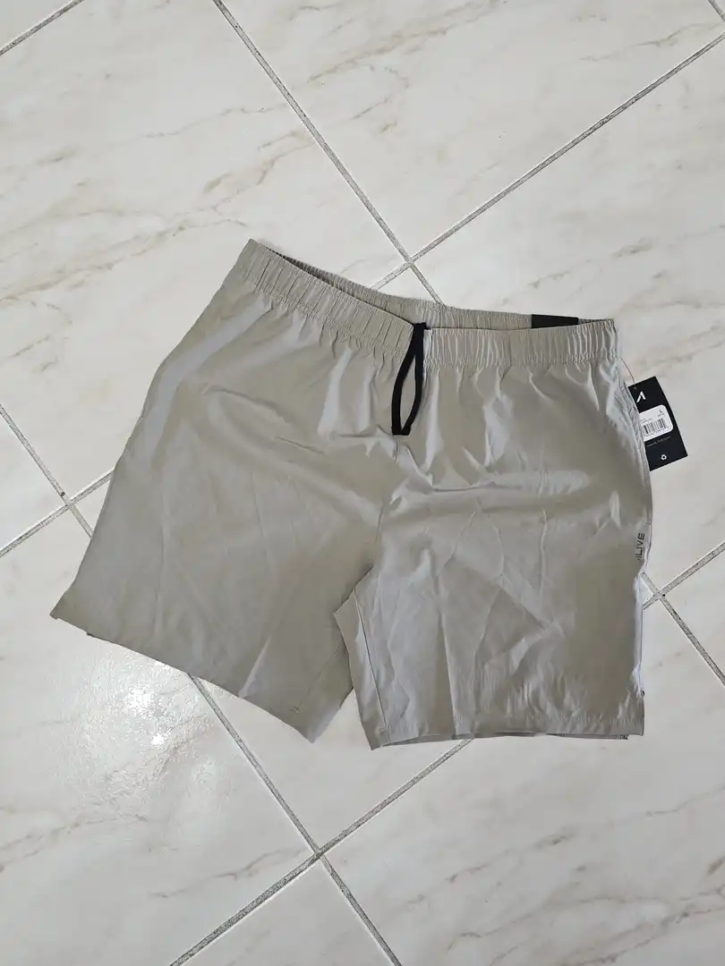 SHORT BEIGE DE HOMBRE SHT96