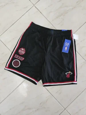 SHORT NEGRO DE HOMBRE SHT90