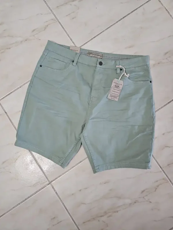 SHORT VERDE DE HOMBRE SHT76
