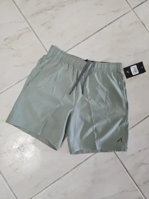 SHORT VERDE DE HOMBRE SHT94
