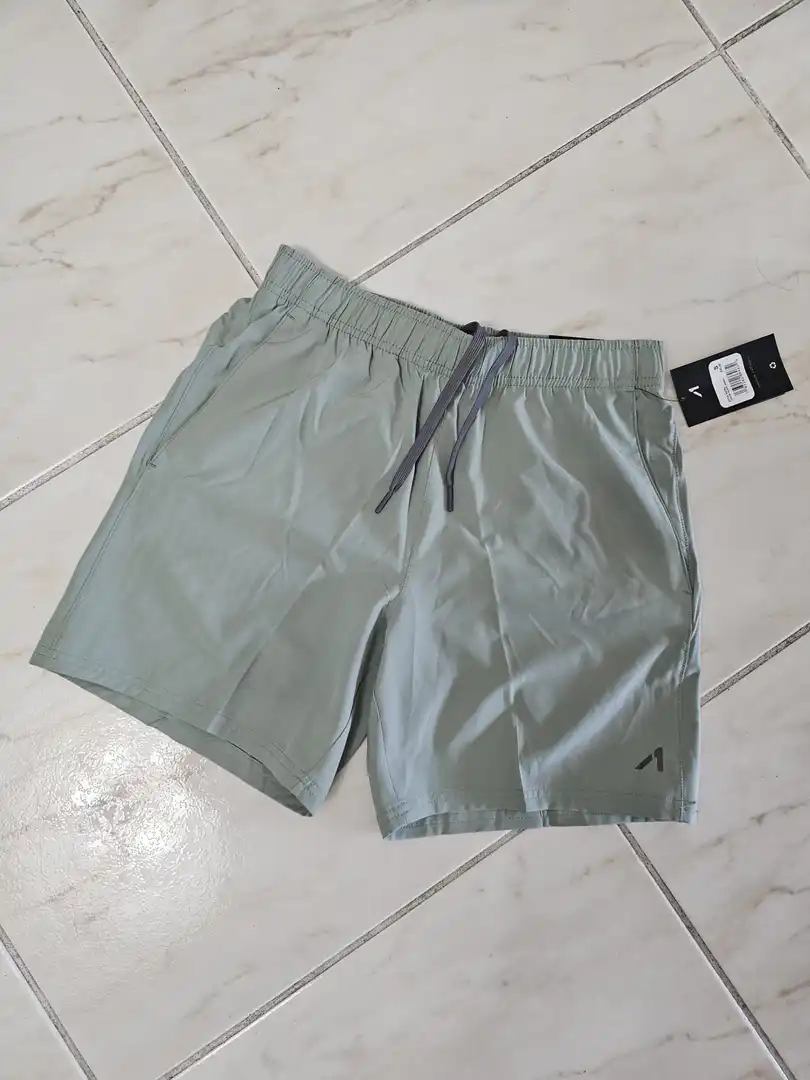 SHORT VERDE DE HOMBRE SHT94