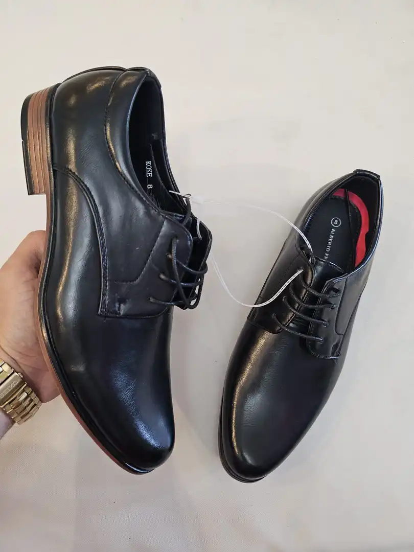 ZAPATOS NEGROS ZPT61