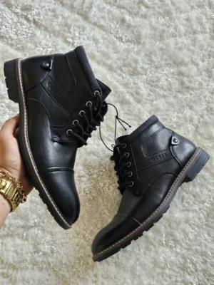 BOTAS GUESS NEGRAS BTS67