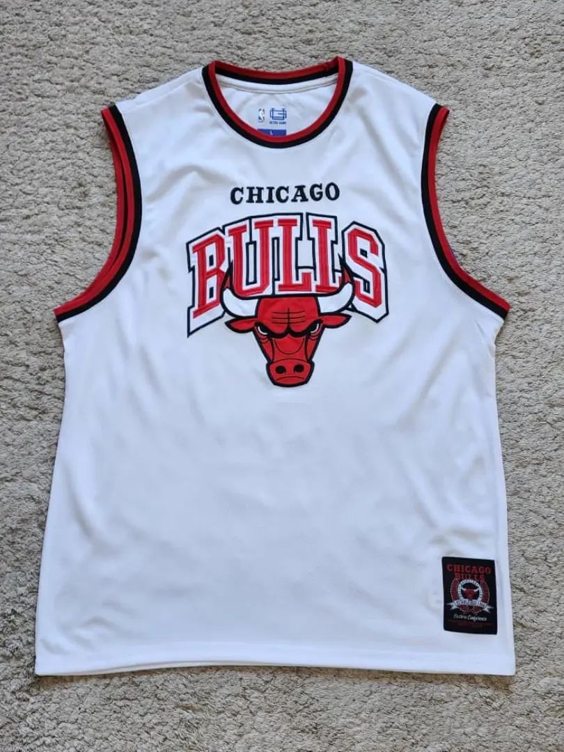 CAMISETA BLANCA CHICAGO BULLS CM9