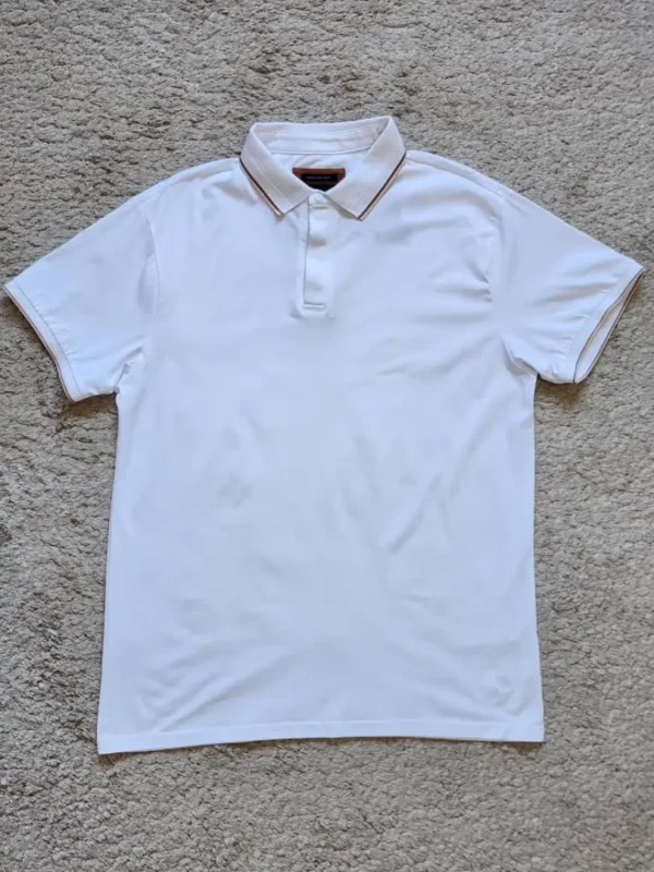 PULLOVER DE CUELLO BLANCO PV3