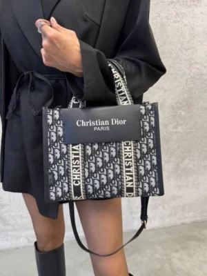 CARTERA CHRISTIAN DIOR NEGRA CTR52