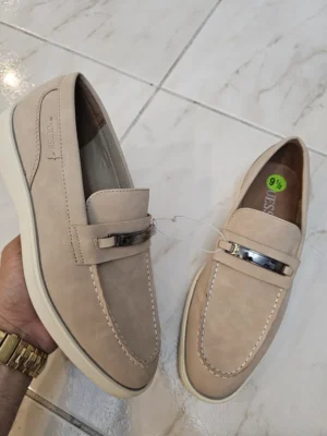 MOCASINES GUESS BEIGE MCSN4