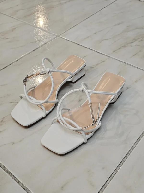 SANDALIAS BLANCAS SDL136