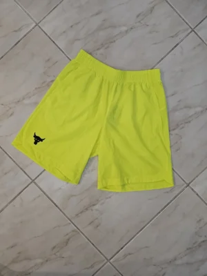SHORT AMARILLO SHT121
