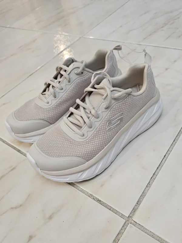 TENIS BLANCOS TN86