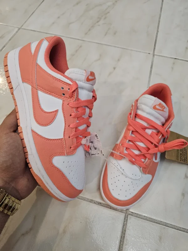 TENIS NIKE NARANJAS TN80