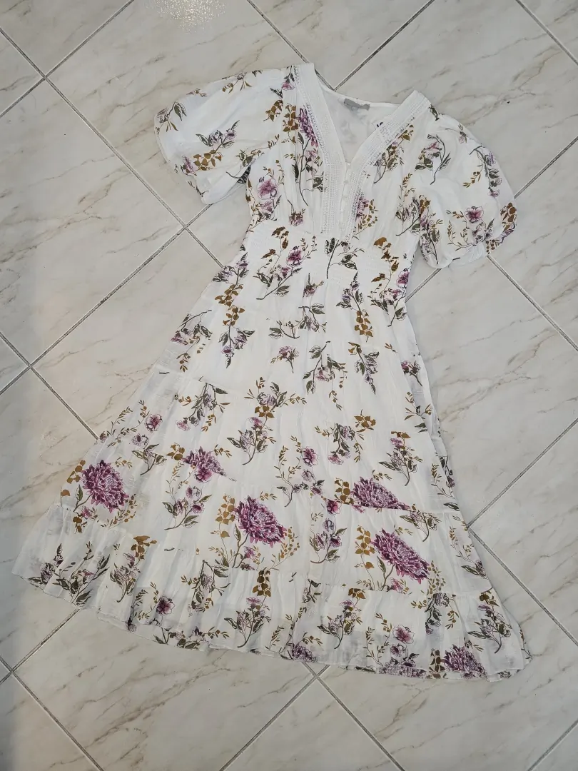 VESTIDO BLANCO CON FLORES VTD193