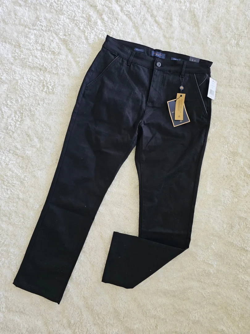 PANTALÓN NEGRO PTN110