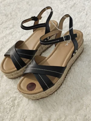 SANDALIAS NEGRAS SDL162