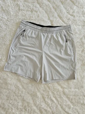 SHORT GRIS SHT126