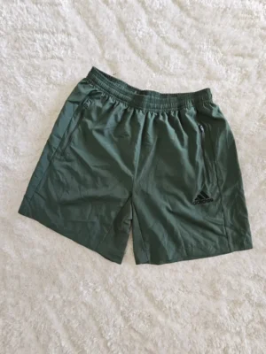 SHORT VERDE SHT132
