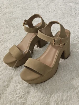 TACONES BEIGE TCN18