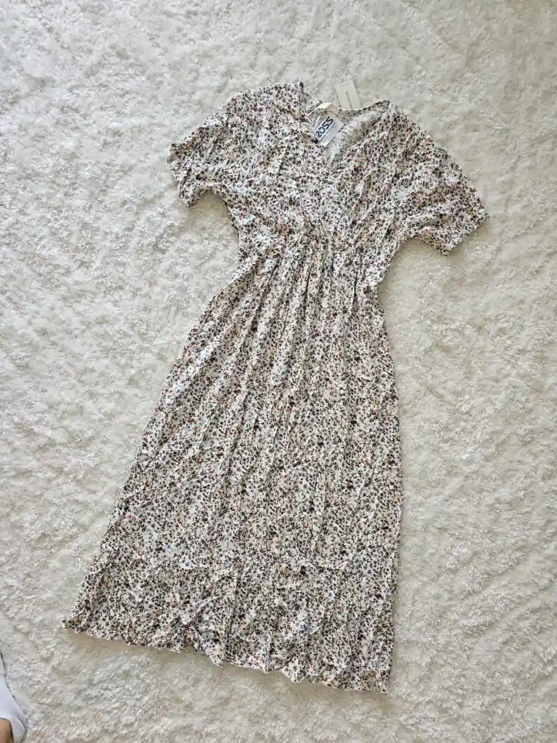 VESTIDO BLANCO DE FLORES VTD251