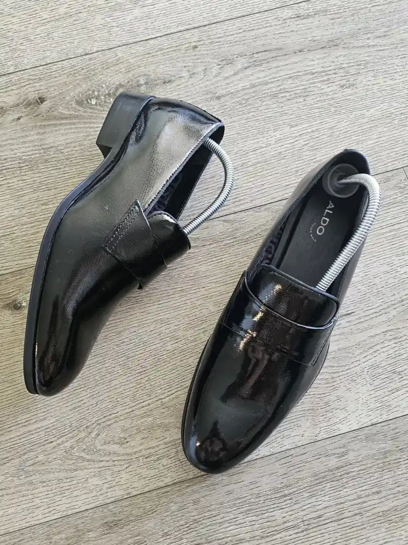 ZAPATOS NEGROS ZPT135