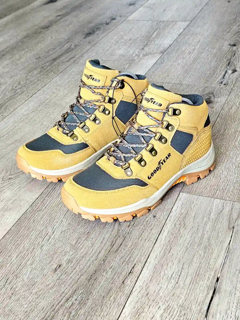 BOTAS GOOD YEAR AMARILLAS BTS85