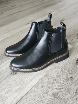 BOTAS NEGRAS BTS106