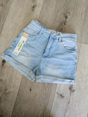 SHORT DE MEZCLILLA DE MUJER SHT146