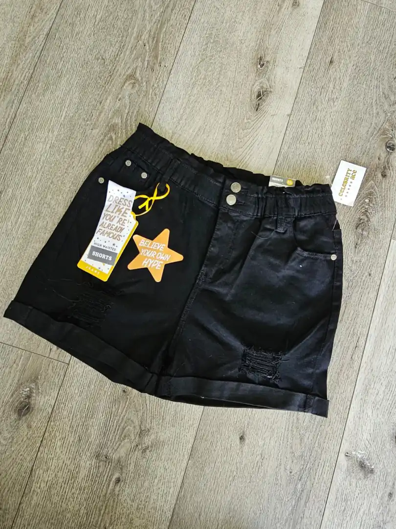 SHORT NEGRO DE MUJER SHT150