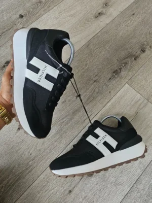 TENIS HILFIGER NEGROS TN107
