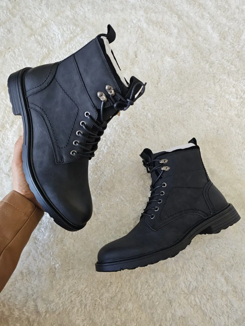 BOTAS NEGRAS BTS118